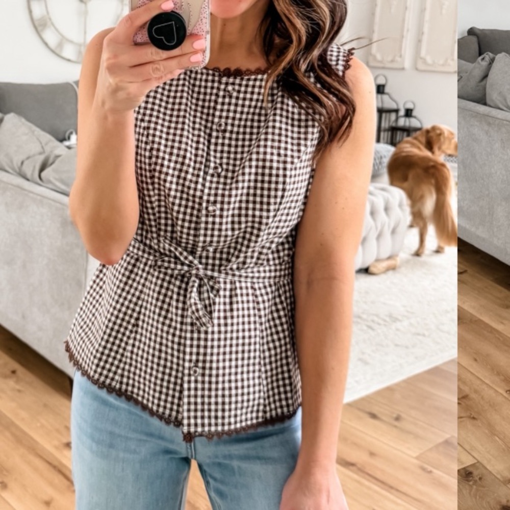 NWT BROWN AND WHITE GINGHAM BUTTON DOWN BLOUSE WITH TIES - Picture 2 of 2